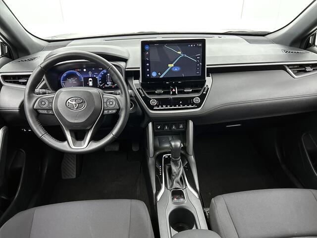 Toyota COROLLA Cross 2.0 High Power Hybrid First Edition | Trekhaak | 18" LMV | LED |