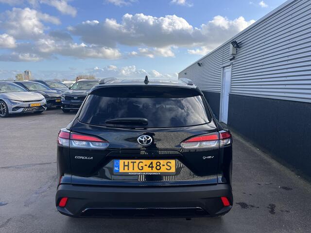 Toyota COROLLA Cross Hybrid 140 Style Dodehoek detectie, navigatie Apple CarPlay/Android Auto, parkeersensoren, draadloze telefoonlader,