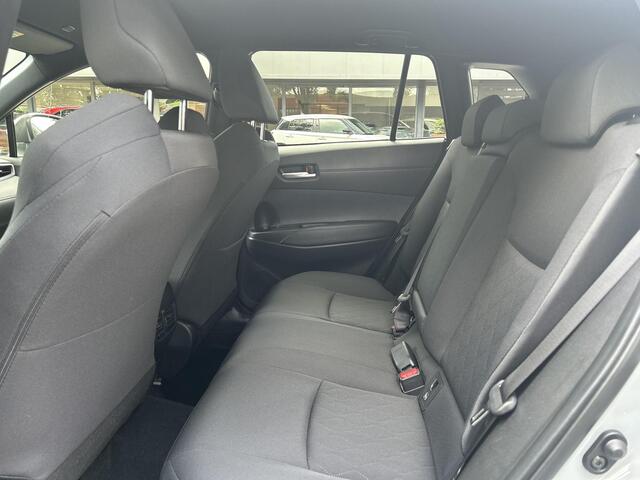 Toyota COROLLA Cross Hybrid 140 Style