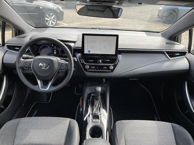 Toyota COROLLA Hybrid 140 Dynamic **PARKEERSENSOREN/ NAVIGATIE/ STOELVERWARMING**
