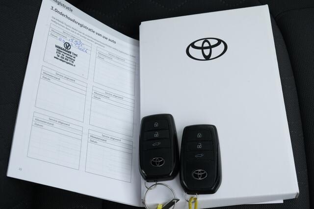 Toyota COROLLA Cross Hybrid 140 Style Automaat | Apple CarPlay en Android Auto | Park