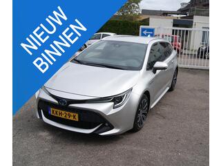 toyota-corolla-touring-sports-1.8-h