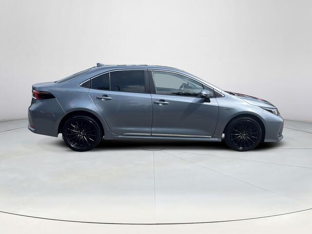 Toyota COROLLA 1.8 Hybrid First Edition | Trekhaak | Navigatie | Apple CarPlay/Android auto | Achteruitrijcamera