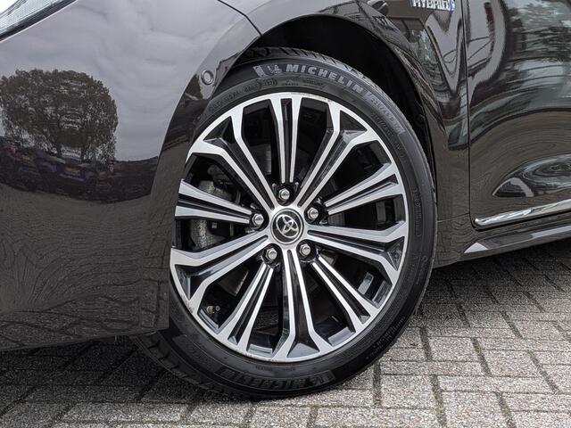 Toyota COROLLA Touring Sports 2.0 Hybrid Style | Trekhaak | Stoelverw. | Keyless | ACC | PDC V+A | Camera | Navi | Carplay