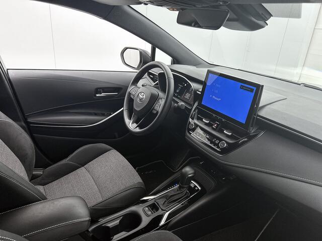 Toyota COROLLA Touring Sports Hybrid 140 Dynamic | Stoelverwarming | Parkeersensoren | 17'' Lichtmetalen Velgen | Apple Carplay/Android Auto |