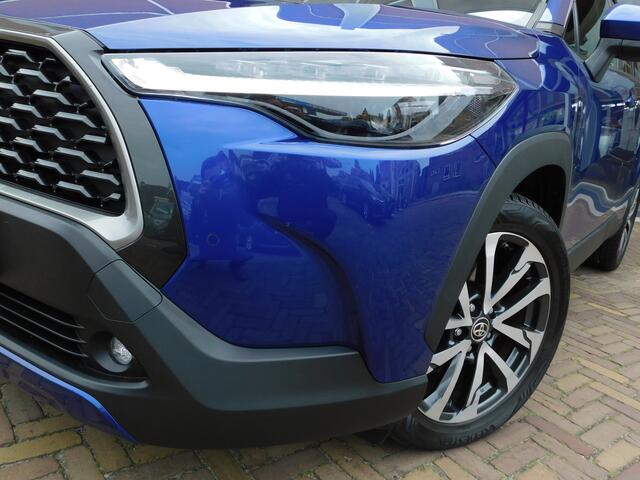 Toyota COROLLA Cross Hybrid 140 Style | Trekhaak