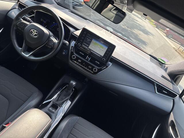 Toyota COROLLA 2.0 Hybrid Executive | 06-10141018 Voor meer informatie