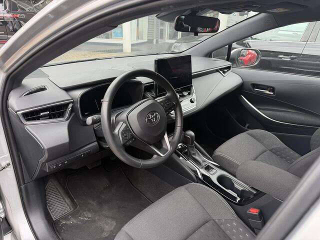 Toyota COROLLA Touring Sports 1.8 HYBRID 140PK SILVERLINE ACTIVE GARANTIE 2034 ! . NAVIGATIE . ADAPTIEVE CRUISE CONTROLE . ACHTERUITRIJ CAMERA .