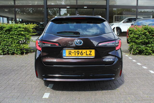 Toyota COROLLA Touring Sports 1.8 Hybrid First Edition Plus | Rijklaar | HUD | Apple/Android | Stoel/Stuur-verw. | Adap. Cruise | DAB+ | Clima