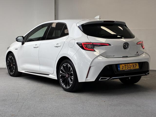 Toyota COROLLA 2.0 Hybrid 184pk GR-Sport | CARPLAY | CAMERA | STOELVERWARMING |