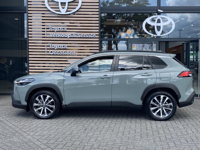Toyota COROLLA Cross Hybrid 200 Executive | Rijklaar | Panoramadak | Stoel/-Stuurwielverwarming |