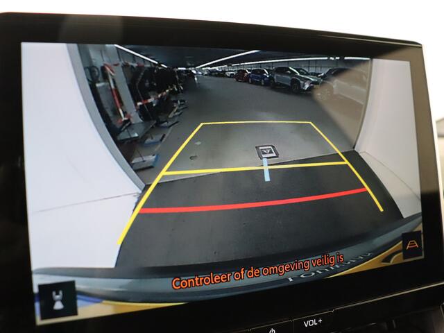 Toyota COROLLA Cross Hybrid 140 Business Plus | BTW Voertuig | Dealer Onderhouden | Dodehoek detectie | Parkeersensoren voor+achter | Elektrische Achterklep | Draadloze telefoonlader | Apple CarPlay/Android Auto | Achteruitrijcamera |