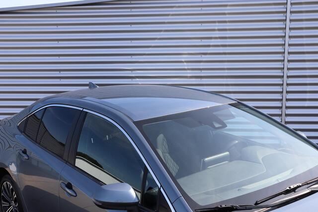 Toyota COROLLA 1.8 Hybrid Dynamic, 1e Eigenaar, Draadloos laden, Stoelverwarming, Camera!