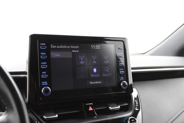 Toyota COROLLA Touring Sports 1.8 Hybrid Dynamic | Stoelverwarming | Parkeercamera | Apple carplay - Android auto |