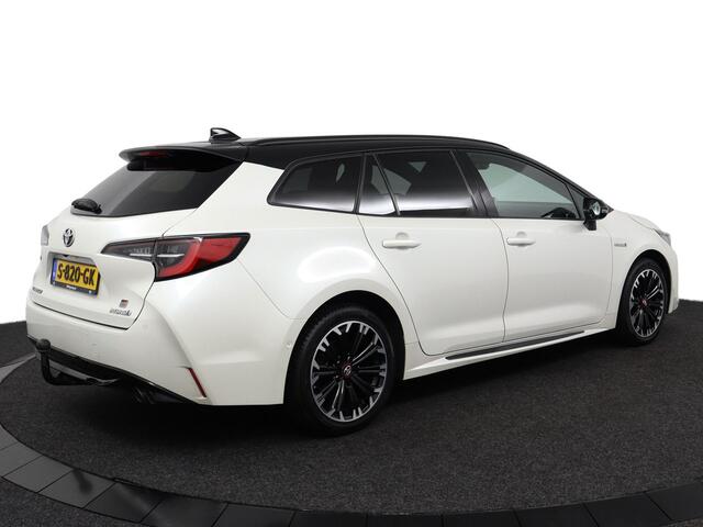 Toyota COROLLA Touring Sports 2.0 Hybrid GR-Sport | Apple Carplay/Android Auto | Trekhaak | Stoelverwarming |