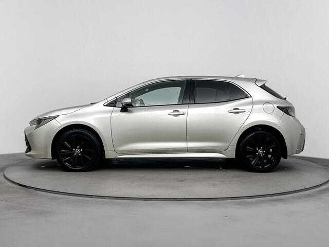Toyota COROLLA 1.8 Hybrid Dynamic | Voorruit-Stuur-Stoelverwarming | Parkeersensoren V+A |