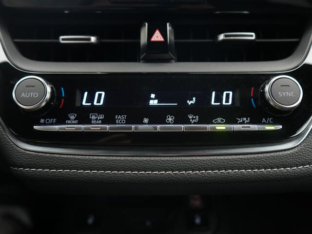 Toyota COROLLA Touring Sports 1.8 Hybrid First Edition | Elek. Kofferklep | Parkeersensoren | Half lederen bekleding |