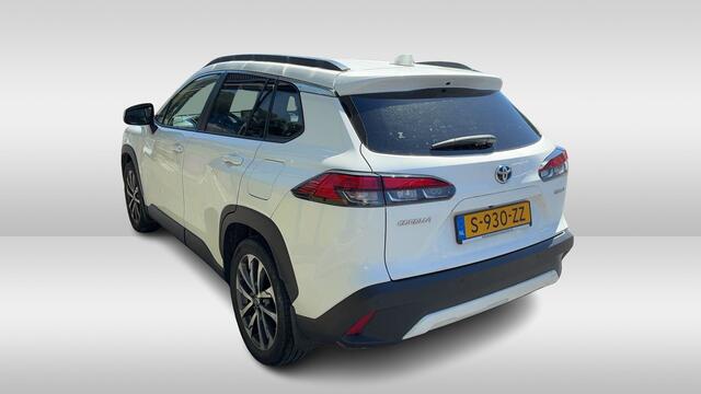 Toyota COROLLA Cross 2.0 High Power Hybrid First Edition / Camera / Half leder / CarPlay / Keyless / 18'' / Sfeerverlichting / Stoelverwarming / Dodehoek / DAB / ACC