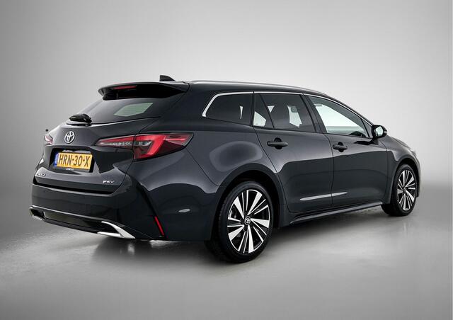 Toyota COROLLA Touring Sports Hybrid 140 Dynamic | BTW Voertuig | Stoelverwarming | Parkeersensoren voor+achter | Draadloze telefoonlader | Apple CarPlay/ Android Auto |