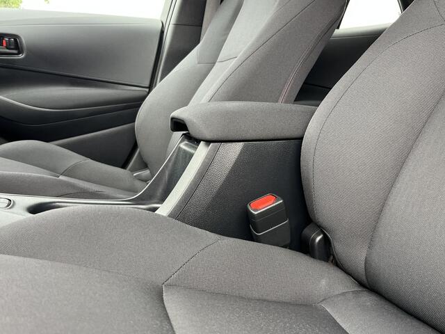 Toyota COROLLA 1.8 Hybrid Comfort All Season Banden