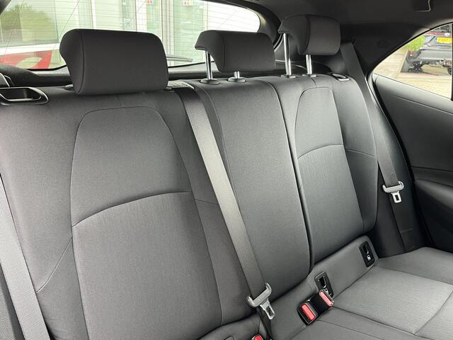 Toyota COROLLA 1.8 Hybrid Comfort All Season Banden