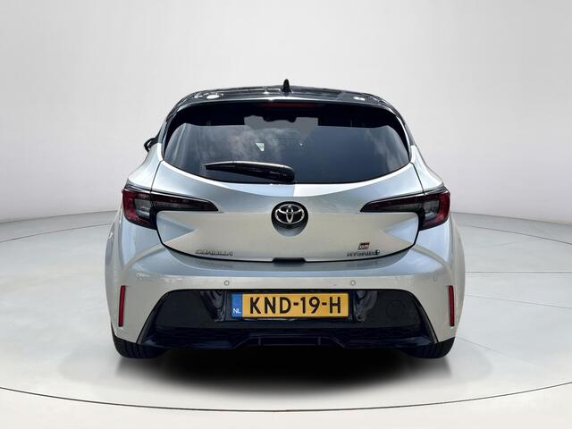 Toyota COROLLA Hybrid 140 GR Sport **DODEHOEK DETECTIE/ STOELVERWARMING/ KEYLESS**