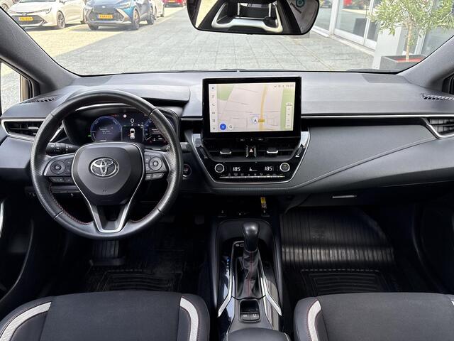 Toyota COROLLA Hybrid 140 GR Sport **DODEHOEK DETECTIE/ STOELVERWARMING/ KEYLESS**