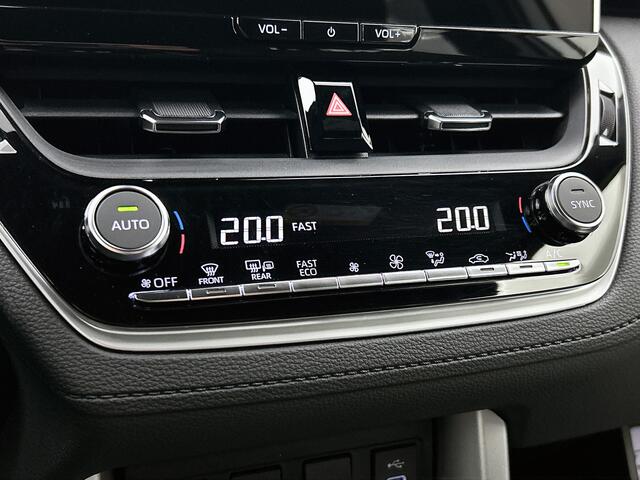 Toyota COROLLA Cross Hybrid 140 Style l Navigatie l Parkeersensoren l Elektrische kofferklep |