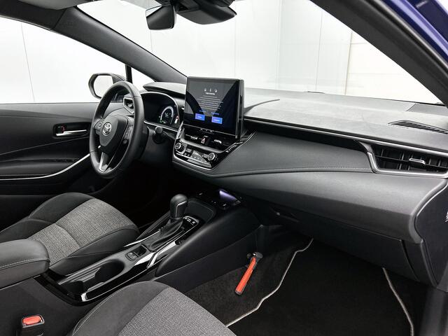 Toyota COROLLA Touring Sports Hybrid 140 Dynamic | Stoelverwarming | Parkeersensoren | 17'' Lichtmetalen Velgen | Apple Carplay/Android Auto |