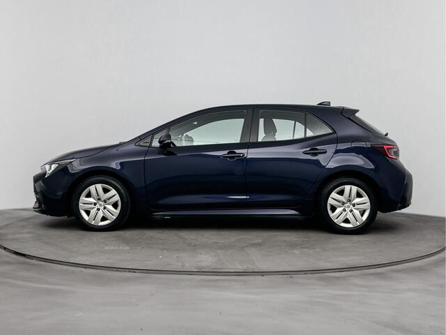 Toyota COROLLA Hybrid 140 Comfort | NL Auto | Navigatie | Cruise Control Adaptief | Achteruitrijcamera | Onderweg-naar-dealer