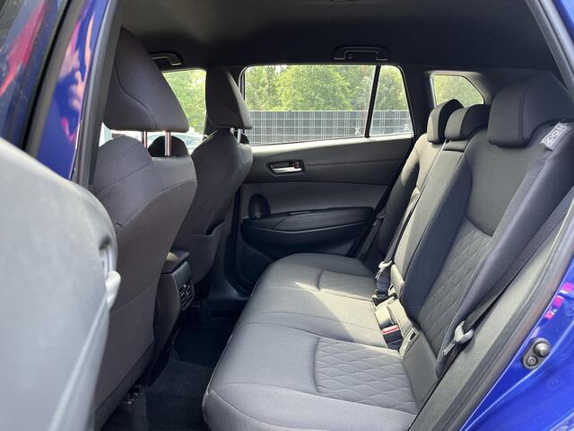 Toyota COROLLA Cross Hybrid 140 Dynamic | LED | 2-zone clima | Carplay | Cloud-navi |