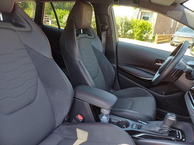 Toyota COROLLA Touring Sports 2.0 Hybrid Executive
