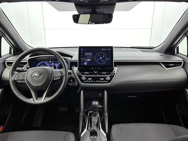 Toyota COROLLA Cross Hybrid 140 Style | BTW voertuig | Dodehoek detectie | Parkeersensoren voor+achter | Elektrische achterklep | Navigatie | Apple CarPlay/Android Auto | Cruise Control Adaptive | Achteruitrijcamera |