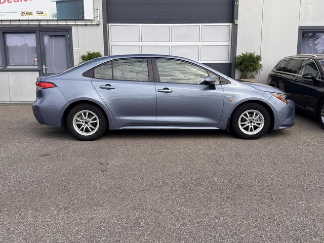 Toyota COROLLA 1.8 Hybrid Business Intro / Camera / Leer / Cruise / ECC / LED / 4 x stoelverwr