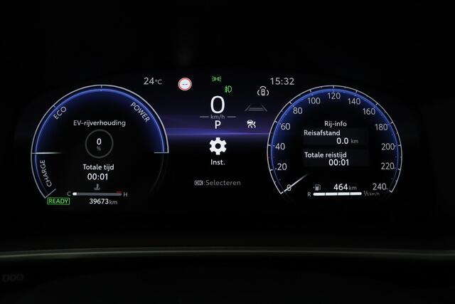 Toyota COROLLA Cross Hybrid 140 Dynamic | Apple Carplay/Android auto | Adaptieve cruise control | LED koplampen | 18 inch lichtmetaal |