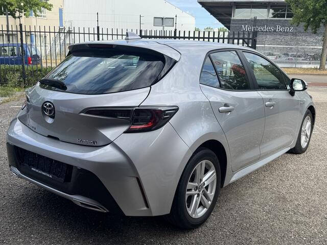 Toyota COROLLA 2.0 Hybrid Dynamic 180PK!! // NAVI // CAMERA // ADAPTIVE CRUISE // APPLE CARPLAY-ANDROID AUTO // CLIMA // STOELVERWARMING