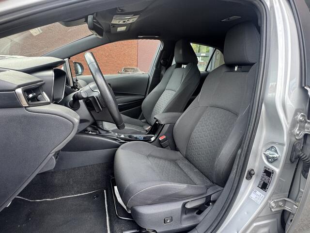 Toyota COROLLA 2.0 Hybrid Dynamic 180PK!! // NAVI // CAMERA // ADAPTIVE CRUISE // APPLE CARPLAY-ANDROID AUTO // CLIMA // STOELVERWARMING