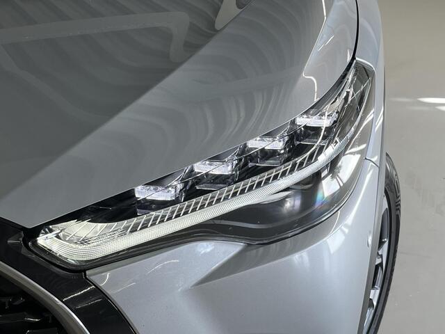 Toyota COROLLA Cross 2.0 Hybrid Launch Edition | trekhaak | Leder | JBL |