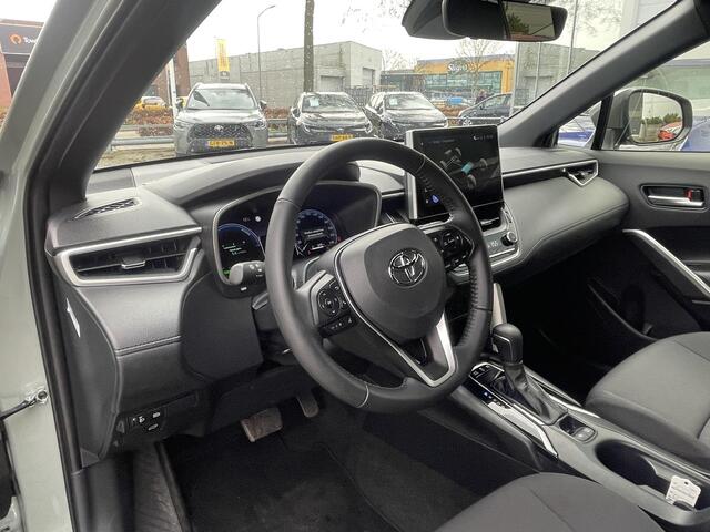 Toyota COROLLA Cross Hybrid 140 Style All seasonbanden