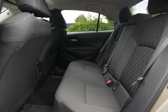 Toyota COROLLA 1.5 Cruise Clima LED Automaat!