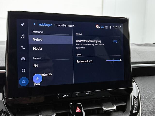 Toyota COROLLA Touring Sports Hybrid 140 Dynamic | NL dealeronderhouden | Special Deal | Parkeersensoren voor+achter | Stoelverwarming | Draadloze telefoonlader | Apple CarPlay/Android Auto | Cruise Control Adaptive |