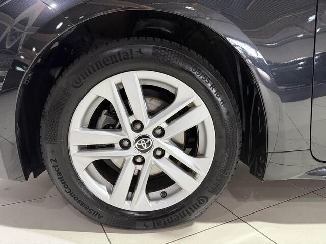 Toyota COROLLA Touring Sports 1.8 Hybrid Active Camera , Navigatie , All season banden , Apple carplay/anroid auto , BTW Auto , Orgineel NL , 1e Eigenaar
