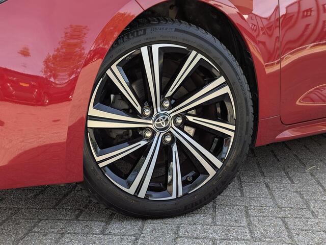 Toyota COROLLA Touring Sports 1.8 Hybrid TeamNL | Stoelverwarming | Camera | Climate | Keyless | Carplay