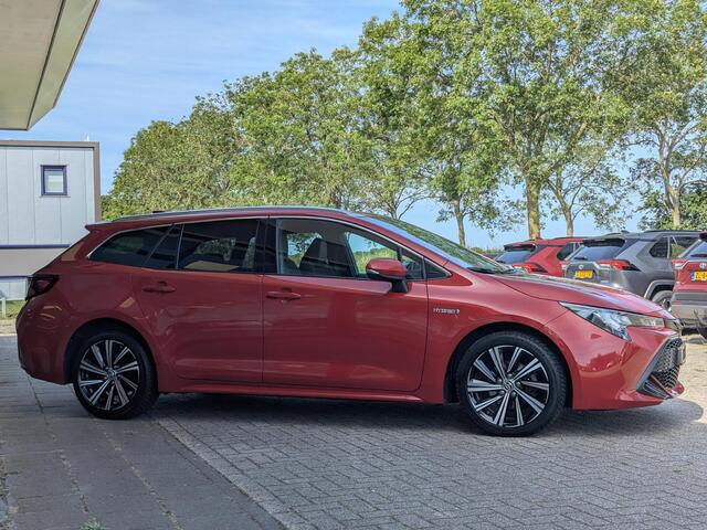Toyota COROLLA Touring Sports 1.8 Hybrid TeamNL | Stoelverwarming | Camera | Climate | Keyless | Carplay