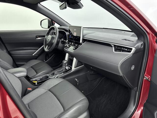 Toyota COROLLA Cross Hybrid 140 Style | Trekhaak | Elek. Kofferklep | Parkeersensoren |