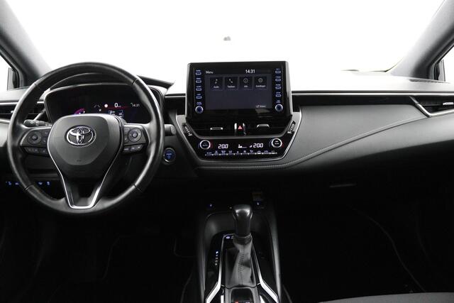 Toyota COROLLA Touring Sports 1.8 Hybrid First Edition | Parkeersensoren | Stuur en Stoelverwarming | Dodehoekdetectie | |