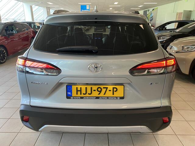 Toyota COROLLA Cross Hybrid 200 Executive | Leder | Navigatie | Dodehoek detectie | 360 graden camera |