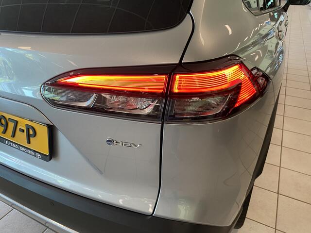 Toyota COROLLA Cross Hybrid 200 Executive | Leder | Navigatie | Dodehoek detectie | 360 graden camera |