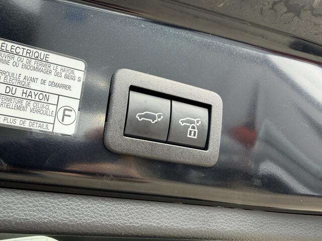 Toyota COROLLA Cross Hybrid 140 Style NL Auto Dodehoek Parkeersensoren Stoelverwarming Elect Klep