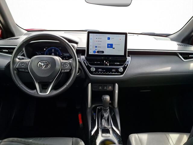 Toyota COROLLA Cross 2.0 High Power Hybrid First Edition | Dealer onderhouden | Half Lederen bekleding | Stoelverwarming | Dodehoek detectie | Parkeersensoren voor+achter | Elektrische Achterklep | Navigatie | Apple CarPlay/Android Auto | Cruise Co